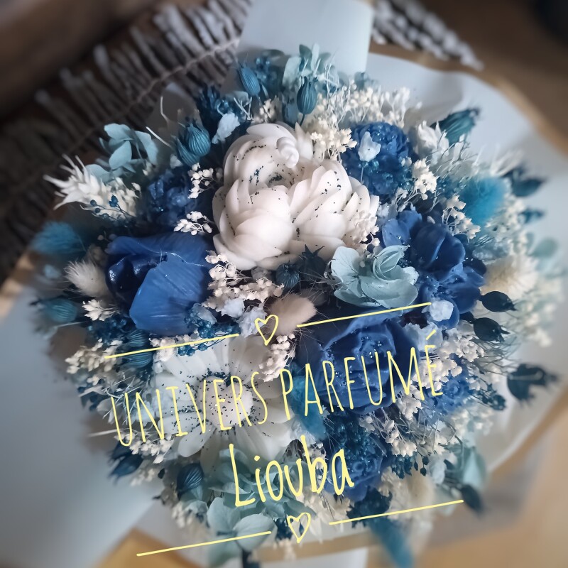 Bouquet de Fleurs de Cire BLEU