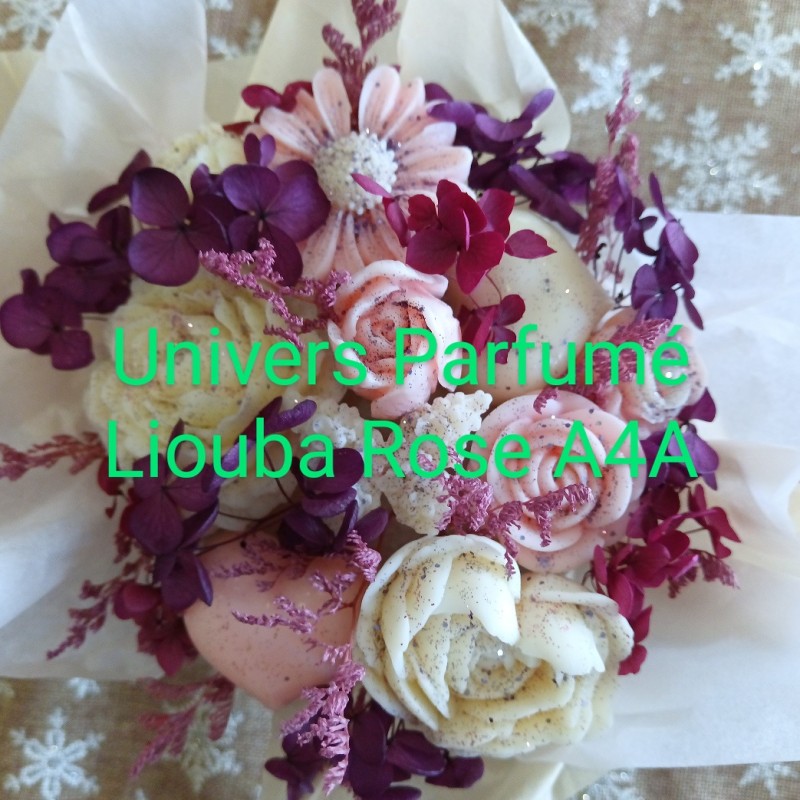 Bouquet de Fleurs de Cire ROSE
