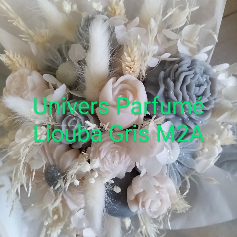 Bouquet de Fleurs de Cire GRIS